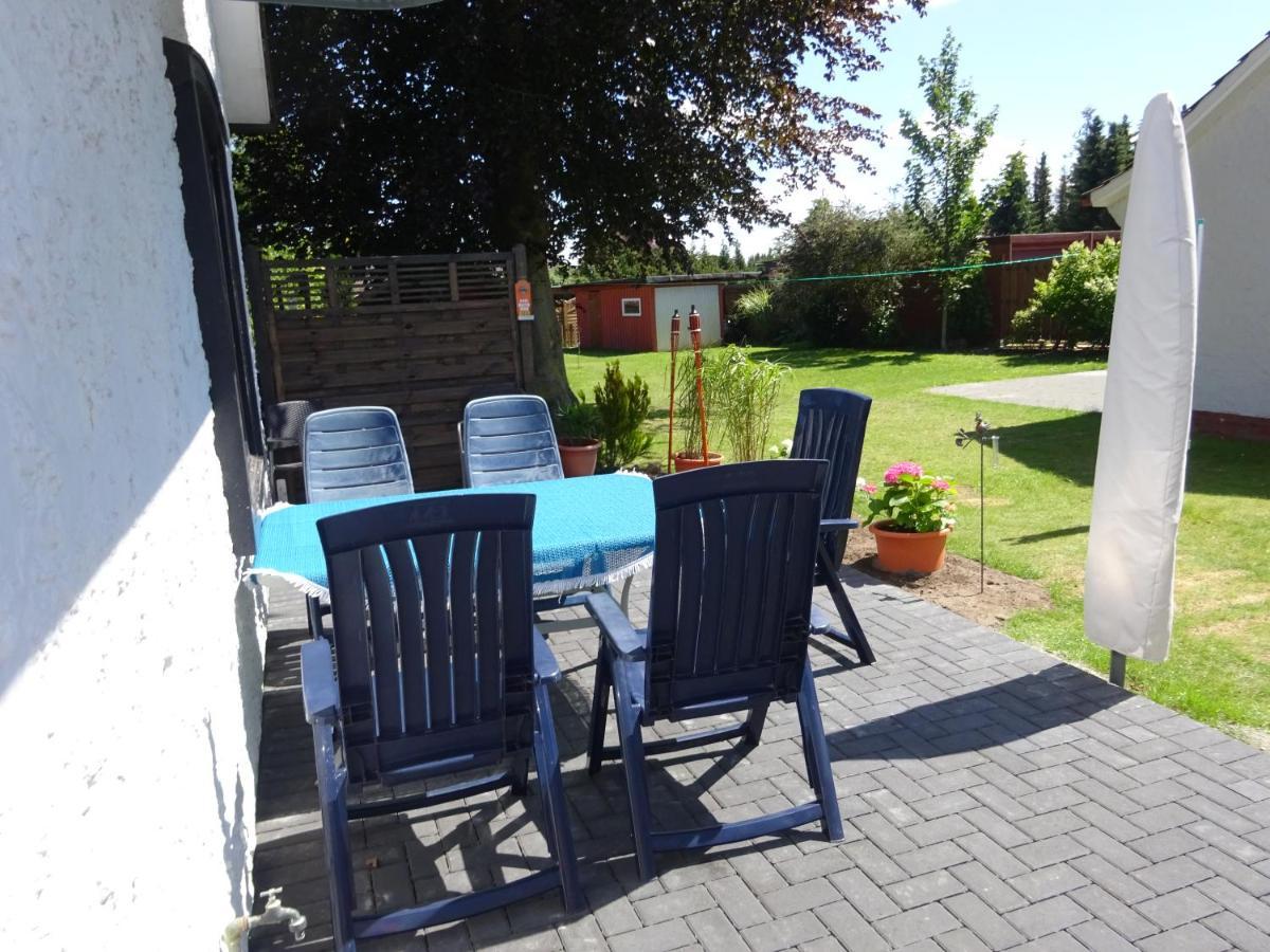 Ferienwohnung Schwiemann, Erdgeschoss Cadenberge Esterno foto