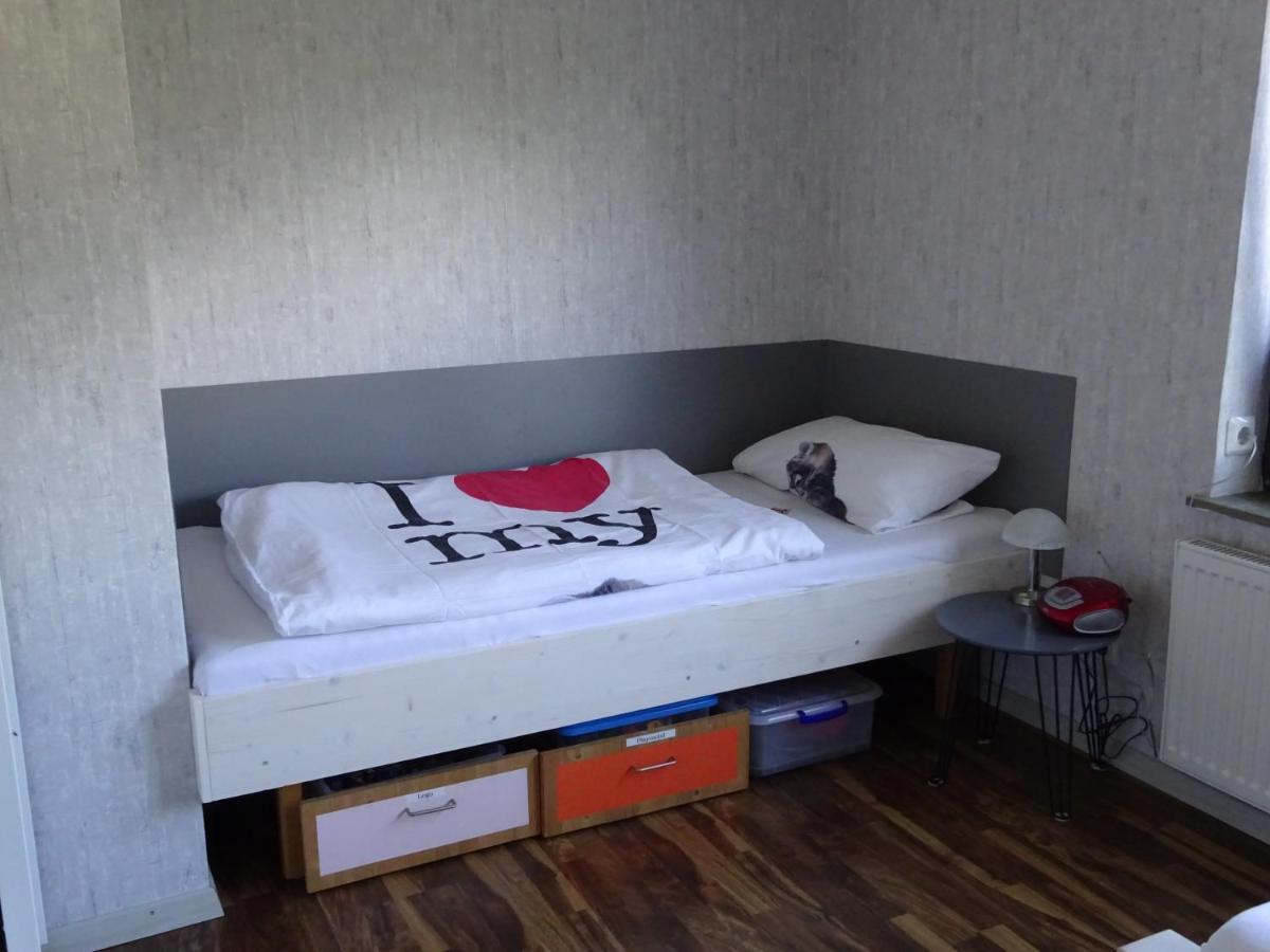 Ferienwohnung Schwiemann, Erdgeschoss Cadenberge Esterno foto