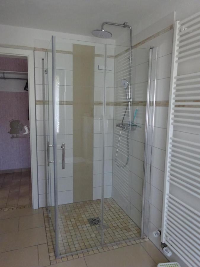 Ferienwohnung Schwiemann, Erdgeschoss Cadenberge Esterno foto