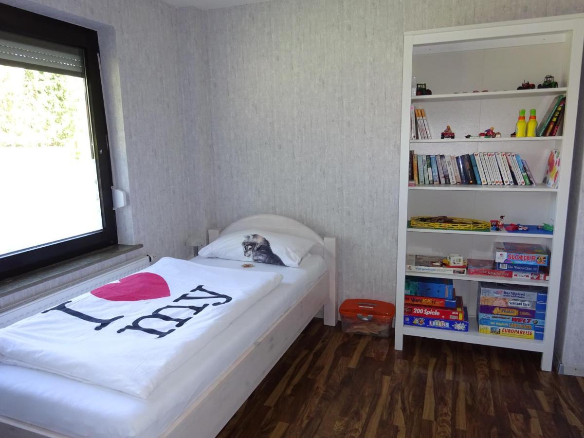 Ferienwohnung Schwiemann, Erdgeschoss Cadenberge Esterno foto